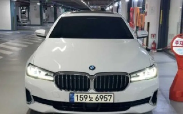 렉스턴스포츠 중고차 5시리즈 (G30) 520i 럭셔리 매물 사진 9 - 2022/03 69,692km