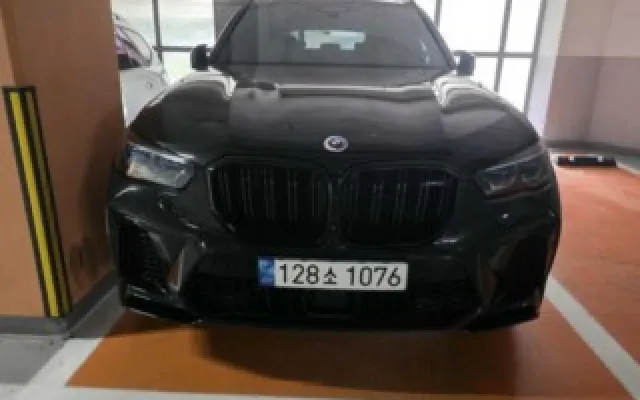 렉스턴스포츠 중고차 X5M (F95) 4.4 컴페티션 매물 사진 11 - 2023/06 73,139km