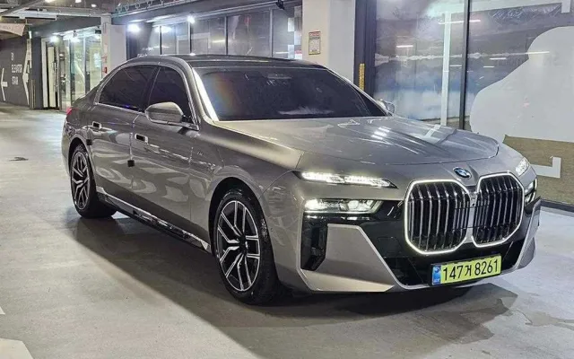 렉스턴스포츠 중고차 7시리즈 (G70) 740i xDrive M 스포츠 매물 사진 4 - 2025/08 7,898km